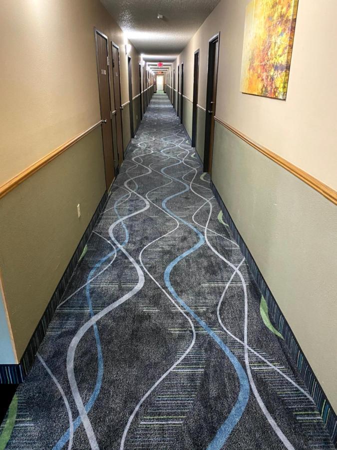 Woodland Inn & Suites Medford Exteriör bild