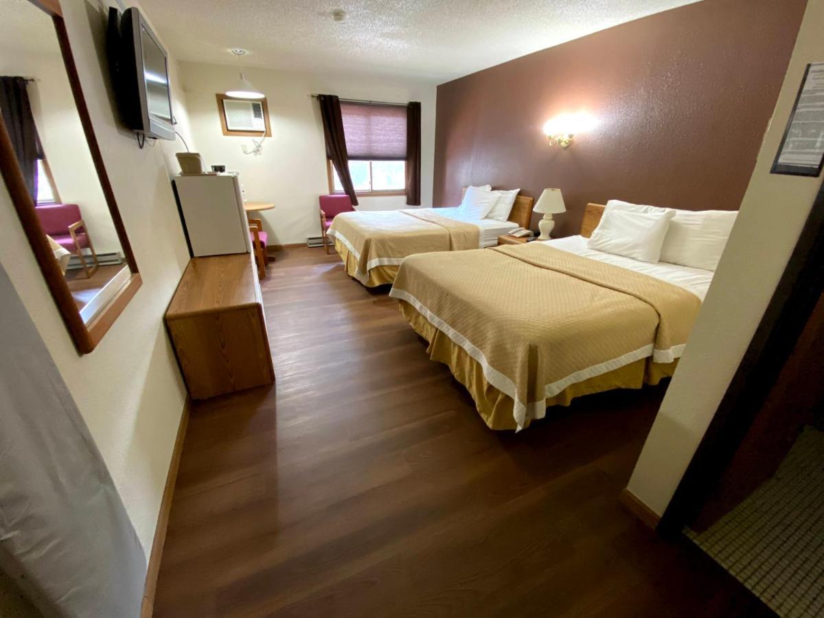 Woodland Inn & Suites Medford Exteriör bild