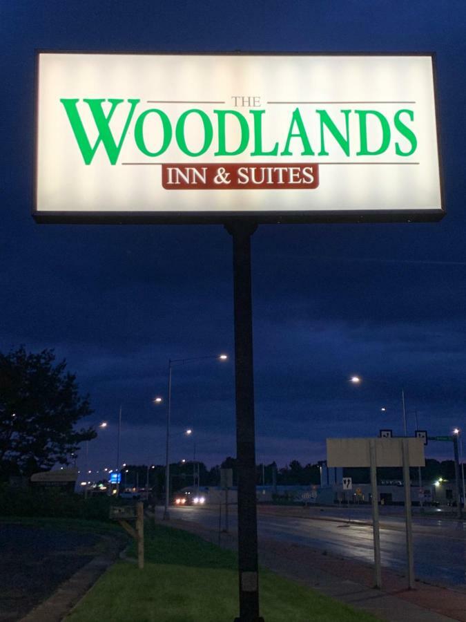 Woodland Inn & Suites Medford Exteriör bild